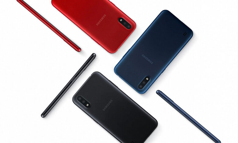 Очередной максимально бюджетный смартфон Samsung