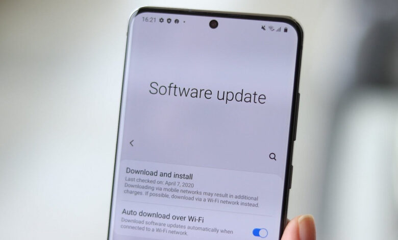 Почему не стоит покупать смартфоны Samsung ради обновлений Почему не стоит покупать смартфоны Samsung ради обновлений