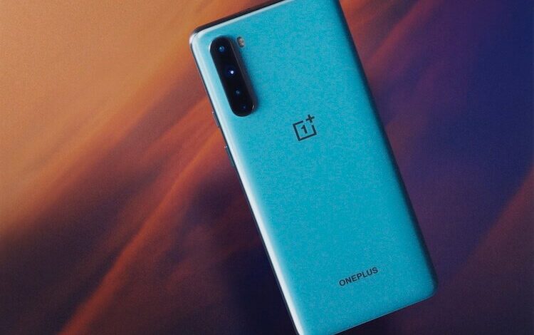 OnePlus представила новый смартфон за 399 долларов.