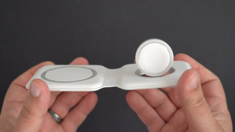 А есть ли вообще хорошее в MagSafe Duo? А есть ли вообще хорошее в MagSafe Duo?