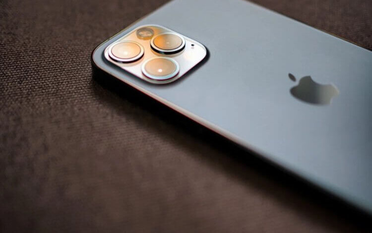Чем отличается формат ProRAW в iPhone 12 Pro от обычной фотографии? Чем отличается формат ProRAW в iPhone 12 Pro от обычной фотографии?