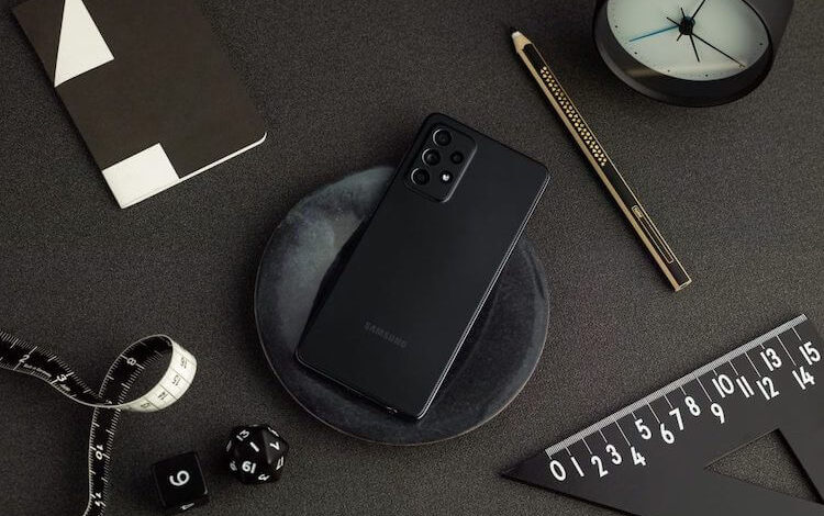 Вышел Samsung Galaxy A52. Чем он лучше Galaxy A51