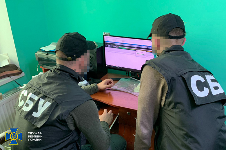 Хакер, создавший «армию ботов», был выслежен через WebMoney и задержан Службой безопасности Украины