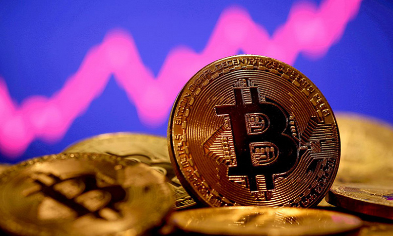 Bitcoin рухнул на 18%, Ethereum – почти на 30%. Крипторынок пережил самое серьезное падение с лета прошлого года Bitcoin рухнул на 18%, Ethereum – почти на 30%. Крипторынок пережил самое серьезное падение с лета прошлого года