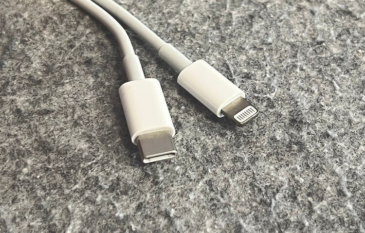 Android-смартфон с Lightning и iPhone с USB-C. Я ничего не перепутал