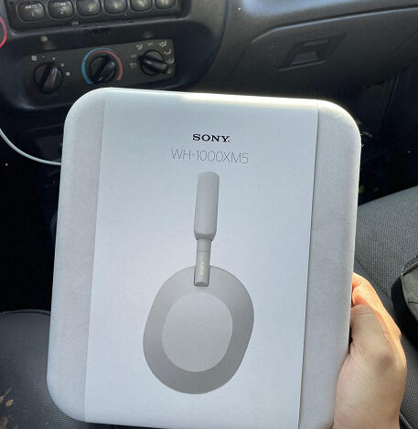 Новое поколение бестселлера Sony. Живые фотографии WH-1000XM5 подтверждают новый дизайн и некоторые характеристики Новое поколение бестселлера Sony. Живые фотографии WH-1000XM5 подтверждают новый дизайн и некоторые характеристики