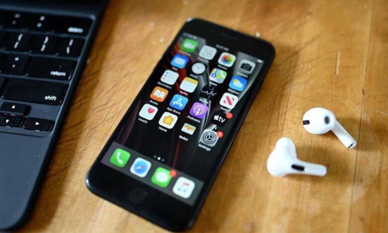 Как работает iPhone SE 2020 на iOS 16. Всё, что нужно знать Как работает iPhone SE 2020 на iOS 16. Всё, что нужно знать