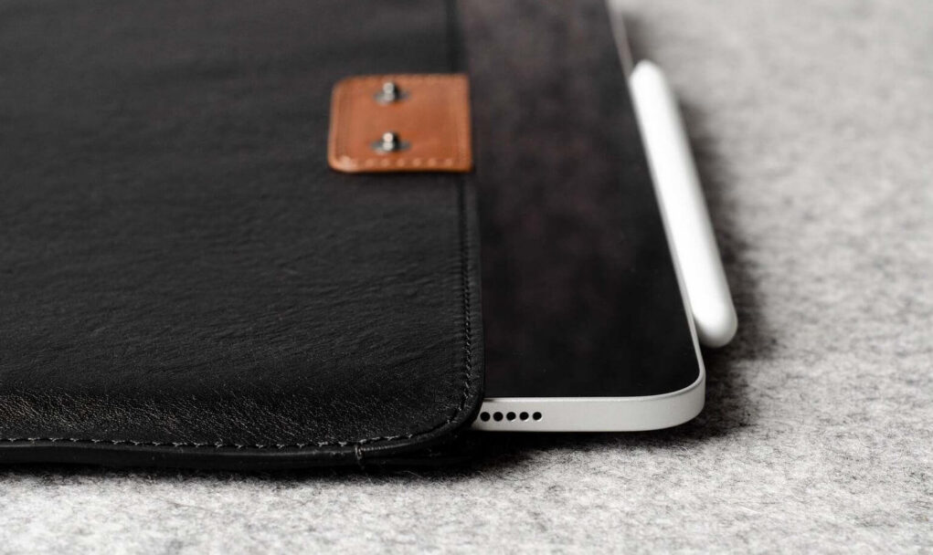 Какой чехол для iPad лучше