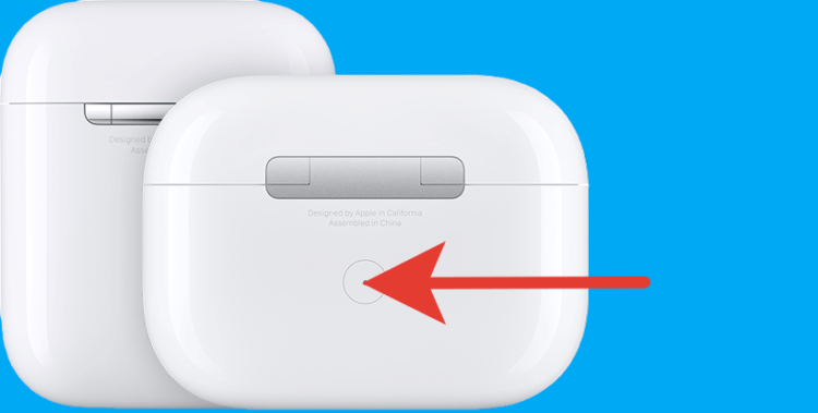 Сброс AirPods. Светодиодный индикатор может располагаться на передней стороне кейса или внутри, как на самых первых AirPods. Сброс AirPods. Светодиодный индикатор может располагаться на передней стороне кейса или внутри, как на самых первых AirPods. Фото