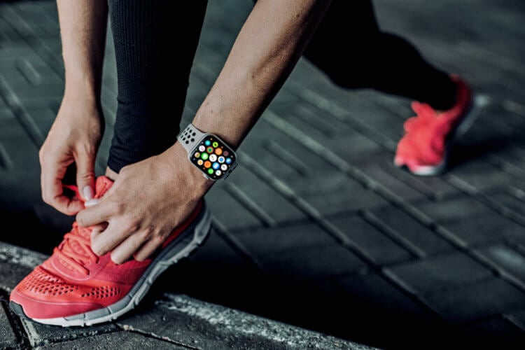 Apple Watch — бег. Пользователи, занимающиеся бегом, по достоинству оценят новые показатели для бега. Apple Watch — бег. Пользователи, занимающиеся бегом, по достоинству оценят новые показатели для бега. Фото.