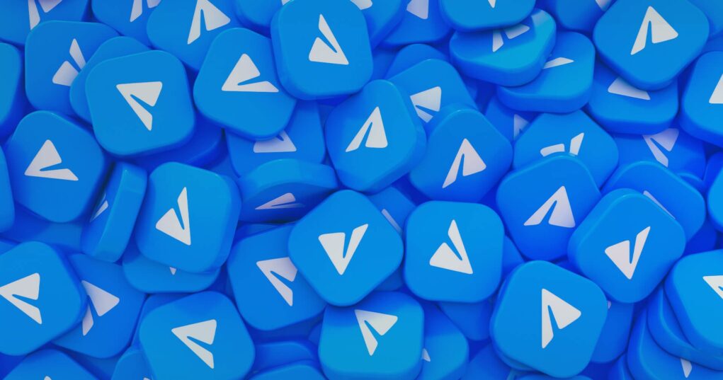 Вышло обновление Телеграм: расшифровка видеосообщений, темы в группах и многое другое