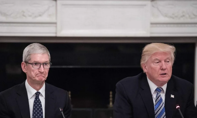 Трамп против Apple: глава США приказал остановить производство iPhone в Индии Трамп против Apple: глава США приказал остановить производство iPhone в Индии