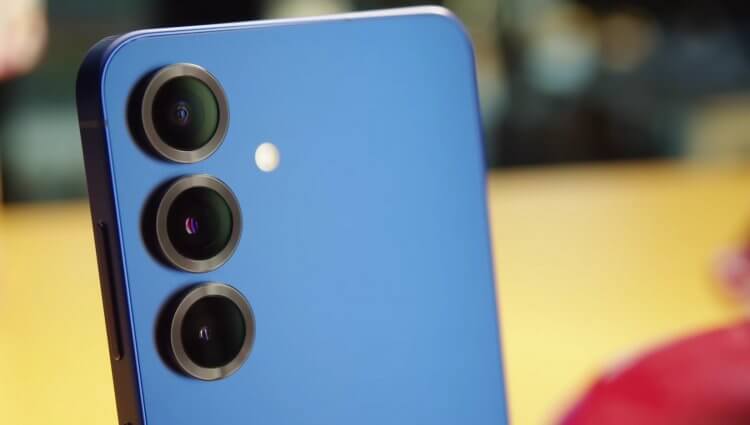 Samsung отказалась улучшать камеру своих смартфонов